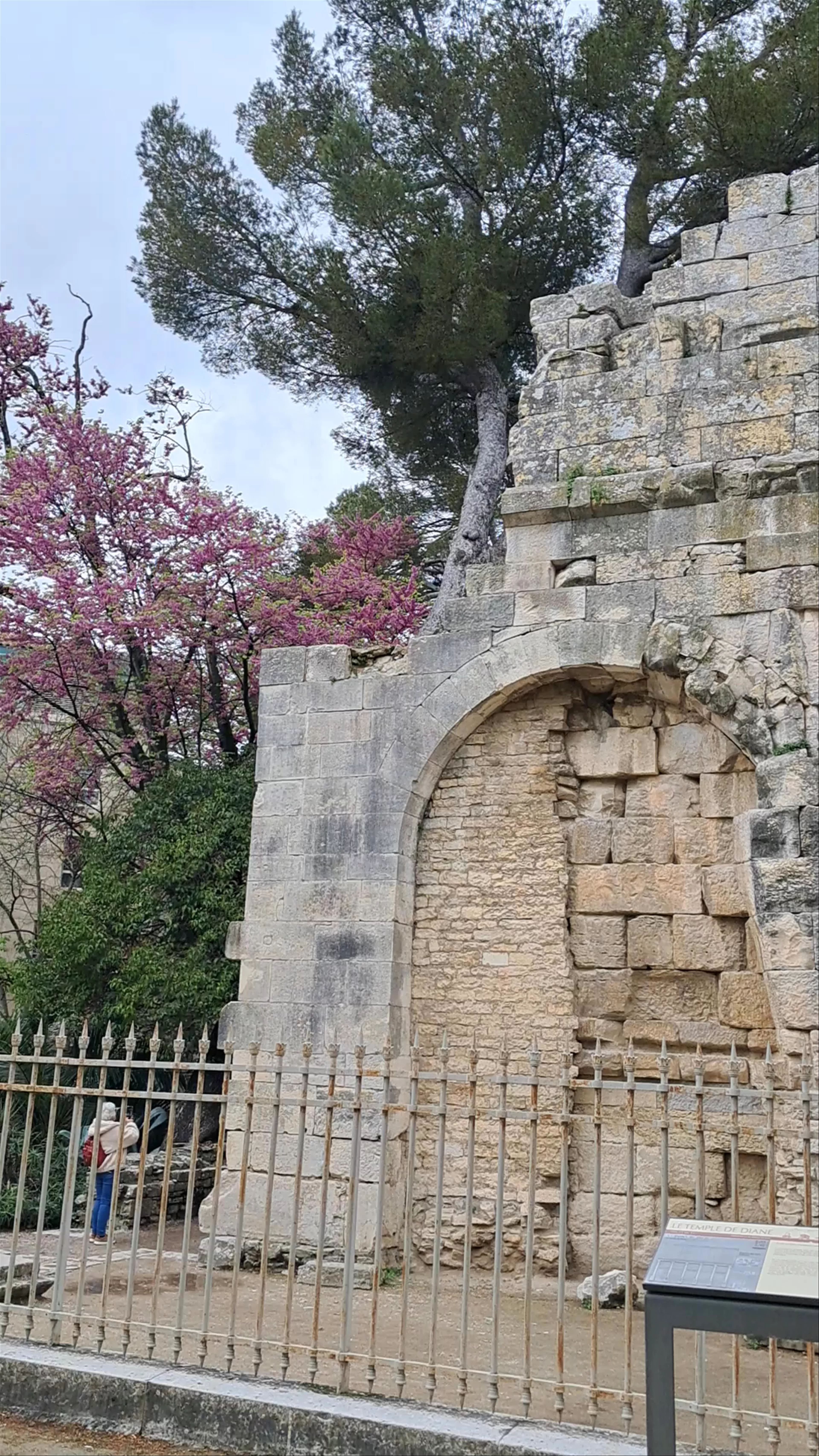 Templo de Diana, Quai Georges Clemenceau