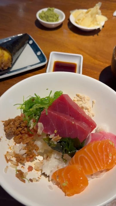 Ootoro Sushi - My goto place for chirashi and handrolls! - Sushi Bars Near Me - Irvine, California