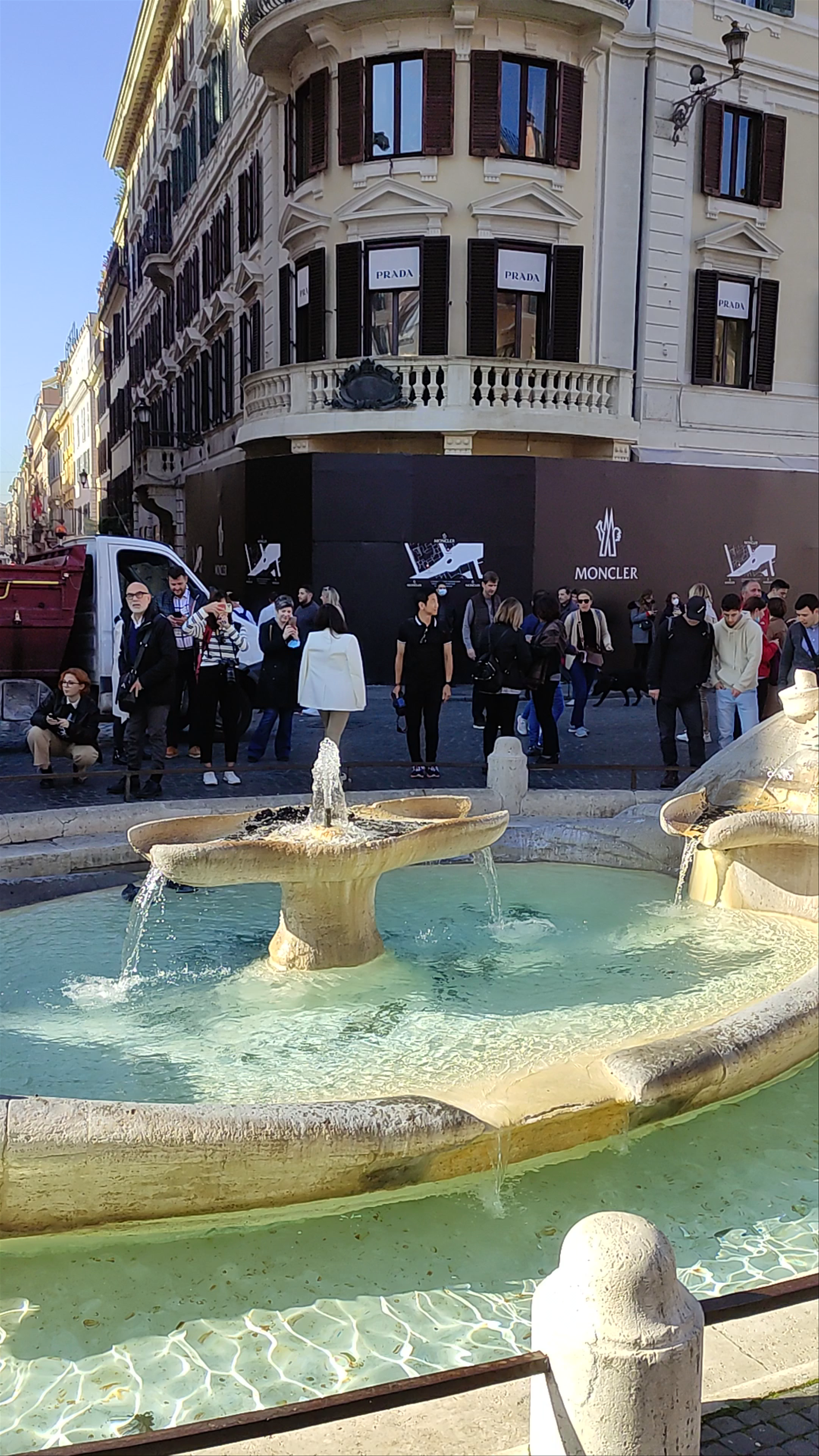Spanish Steps: Iconic Historic Gathering in the Heart of Rome