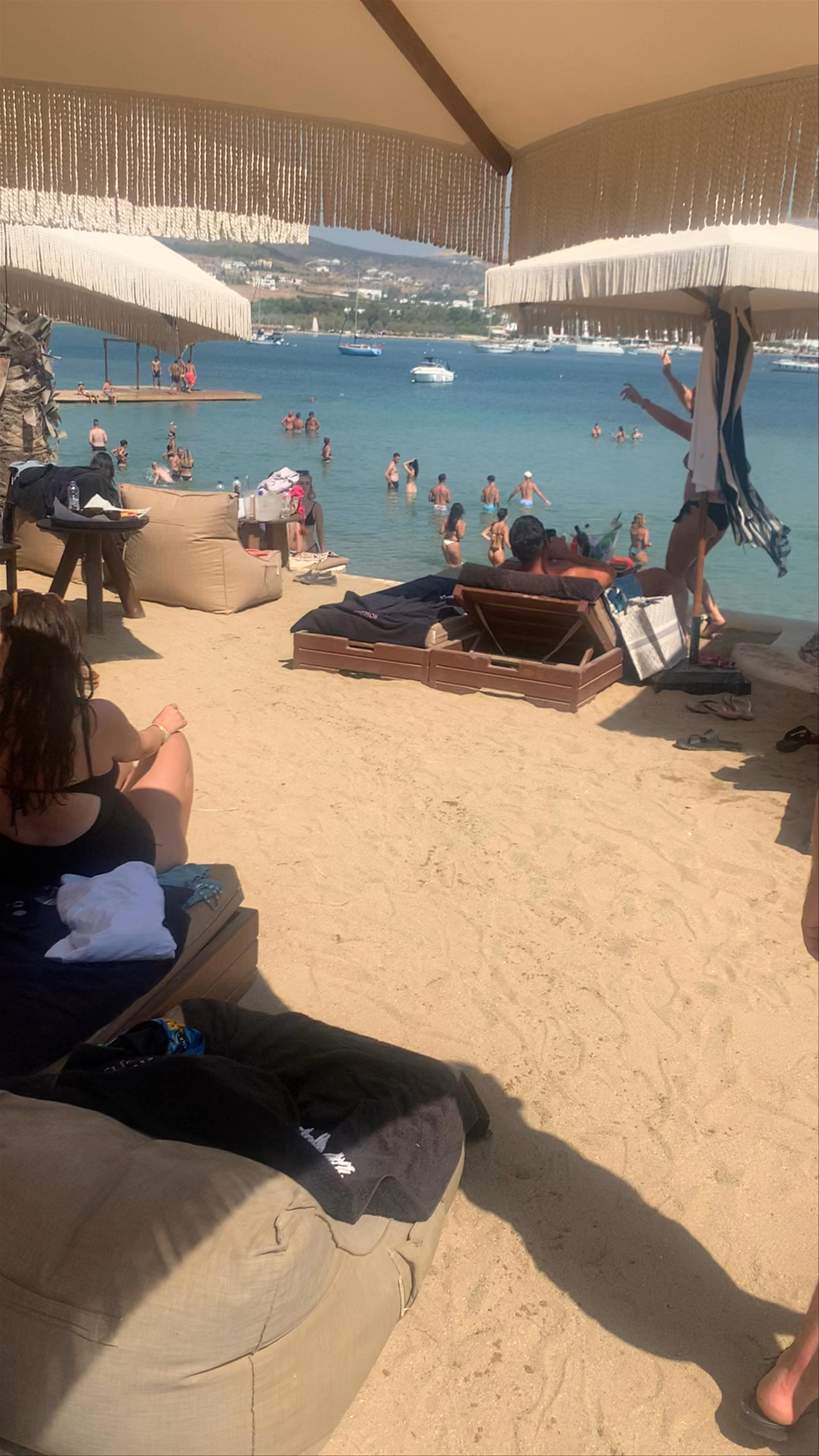 CABANA Beach Bar Restaurant: Ultimate Beach Party Vibes in Paros, Greece