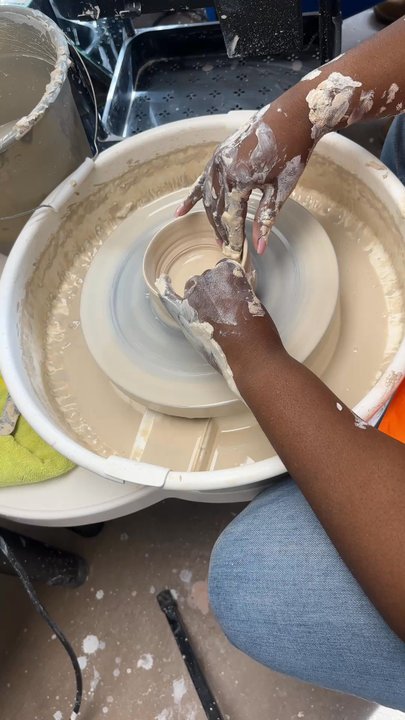 Seeing Green Studio - Paint-Your-Own Pottery Near Me - Halethorpe, Maryland