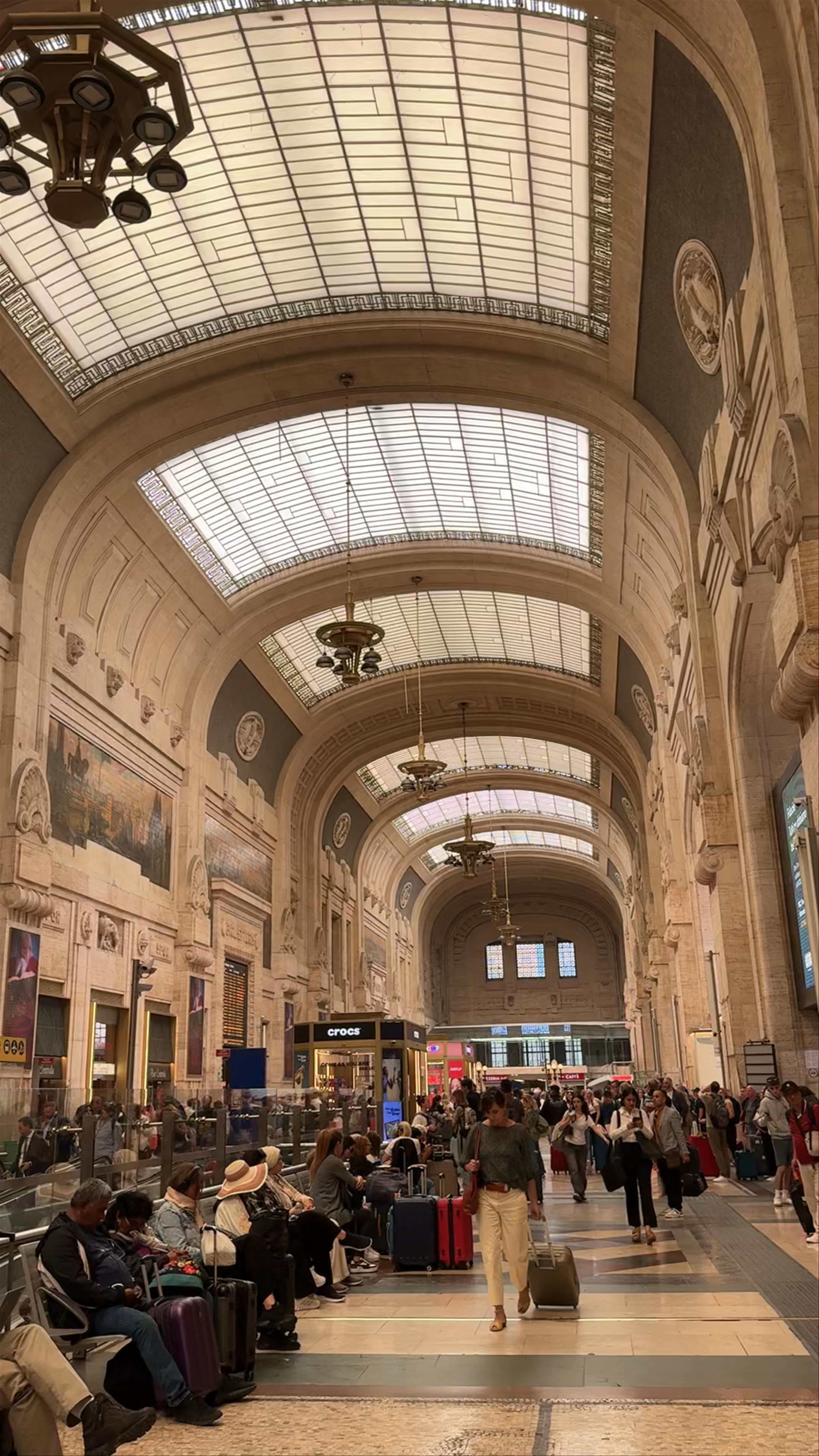 Milano Centrale Railway Station: Architectural Grandeur Meets Travel Hub