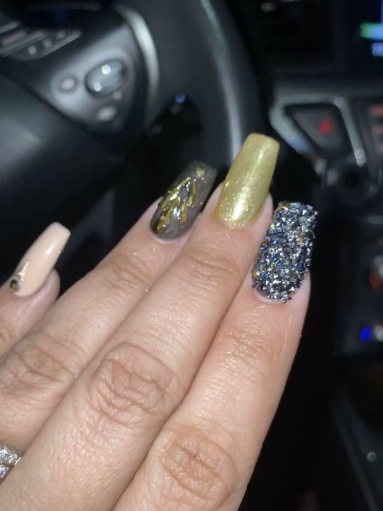 Sunshine Nails - By Dan - Nail Salons Near Me - Largo, Florida