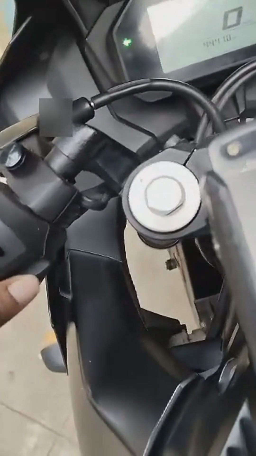 Walk-around video thumbnail