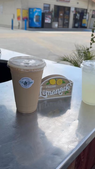 ESB Cafe - Iced latte and fresh lemonade - Coffee & Tea Near Me - Encinitas, California