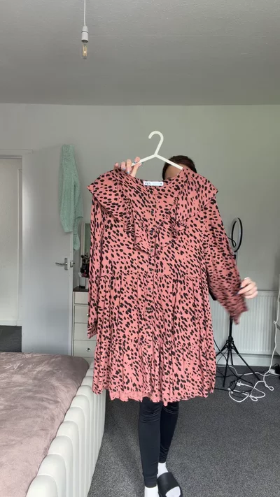 Immagine di Zara Animal Print Mini Dress 1