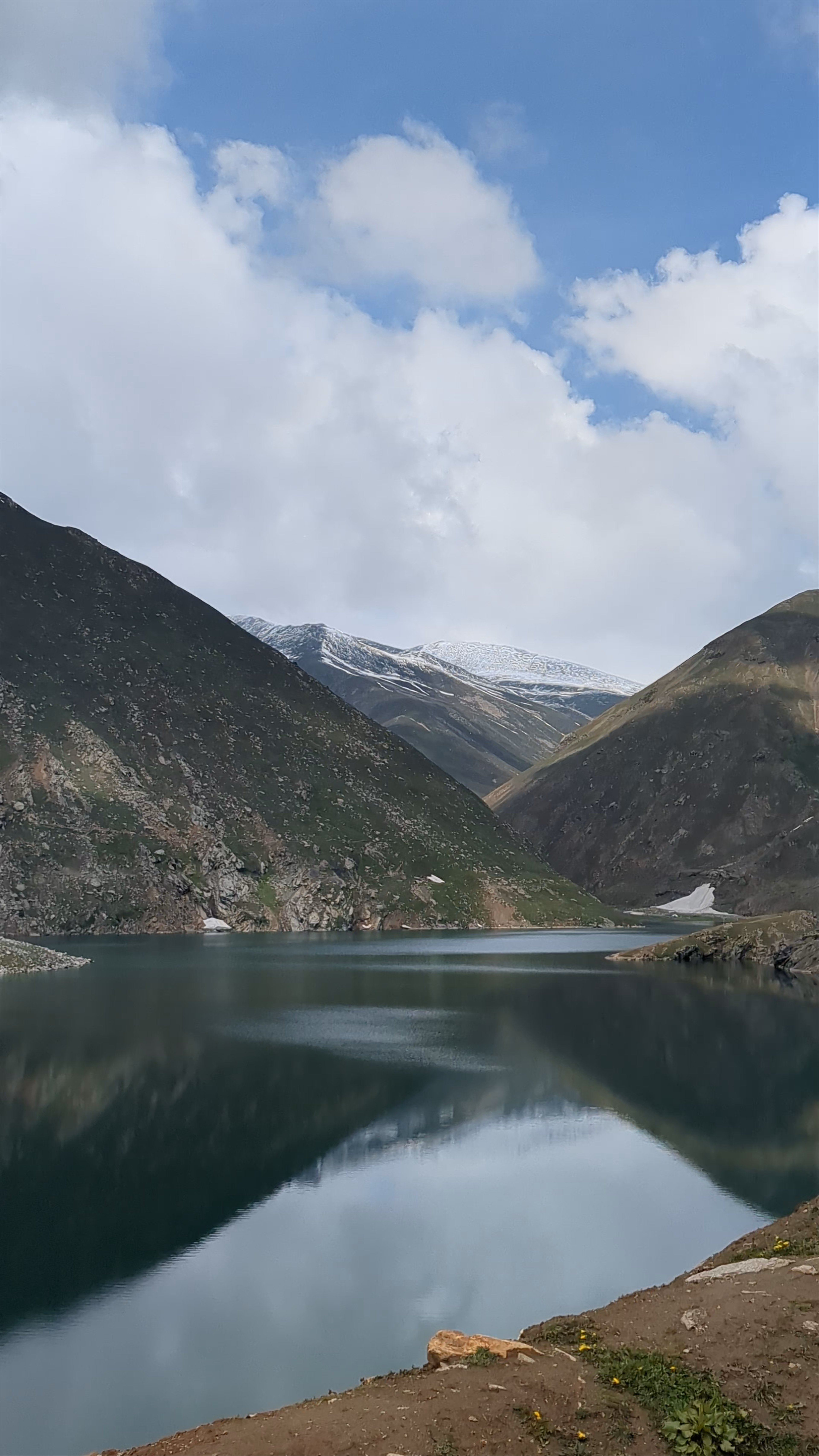 Lulusar Lake Viewpoint