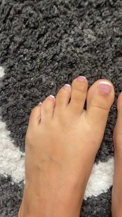 Lux Nails - I Paid $60 for this awful pedicure, won't be returning. - Nail Salons Near Me - North Brunswick Township, New Jersey