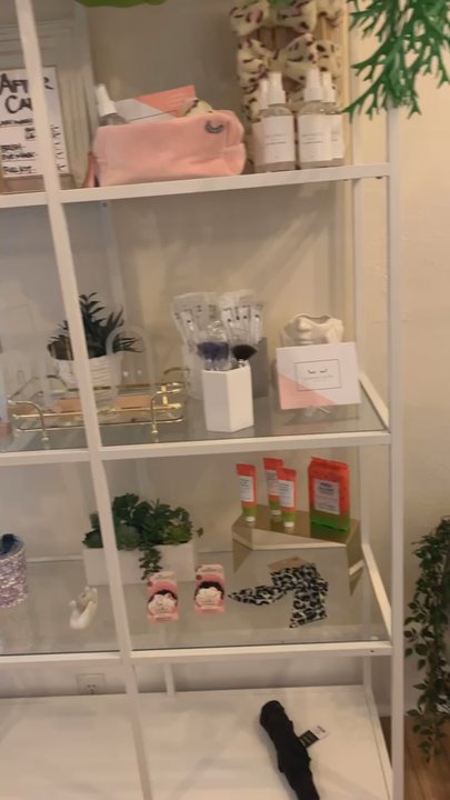 Lashey Lady Studio - Waiting area - Skin Care Near Me - Sebastopol, California