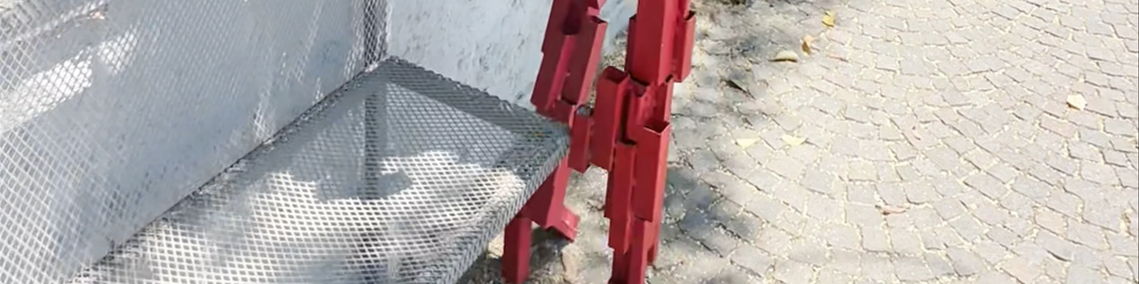 Modern art "steel people"