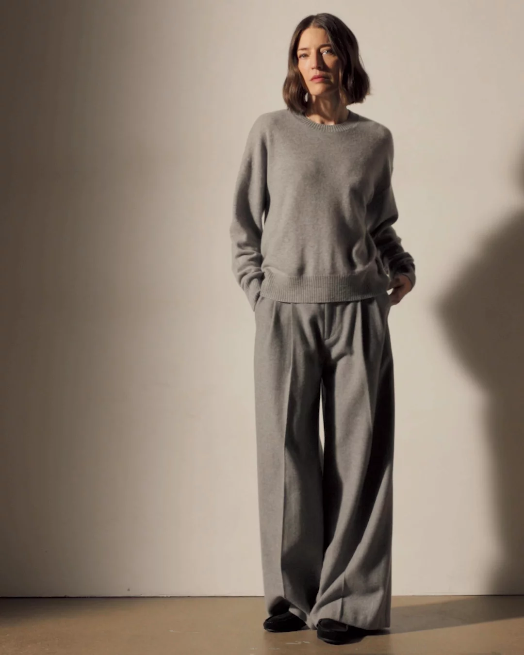 Spun Cashmere Crew Sweater - Heather Grey | James Perse Los Angeles