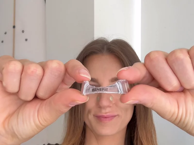 Benefit Recovery Nose Strip