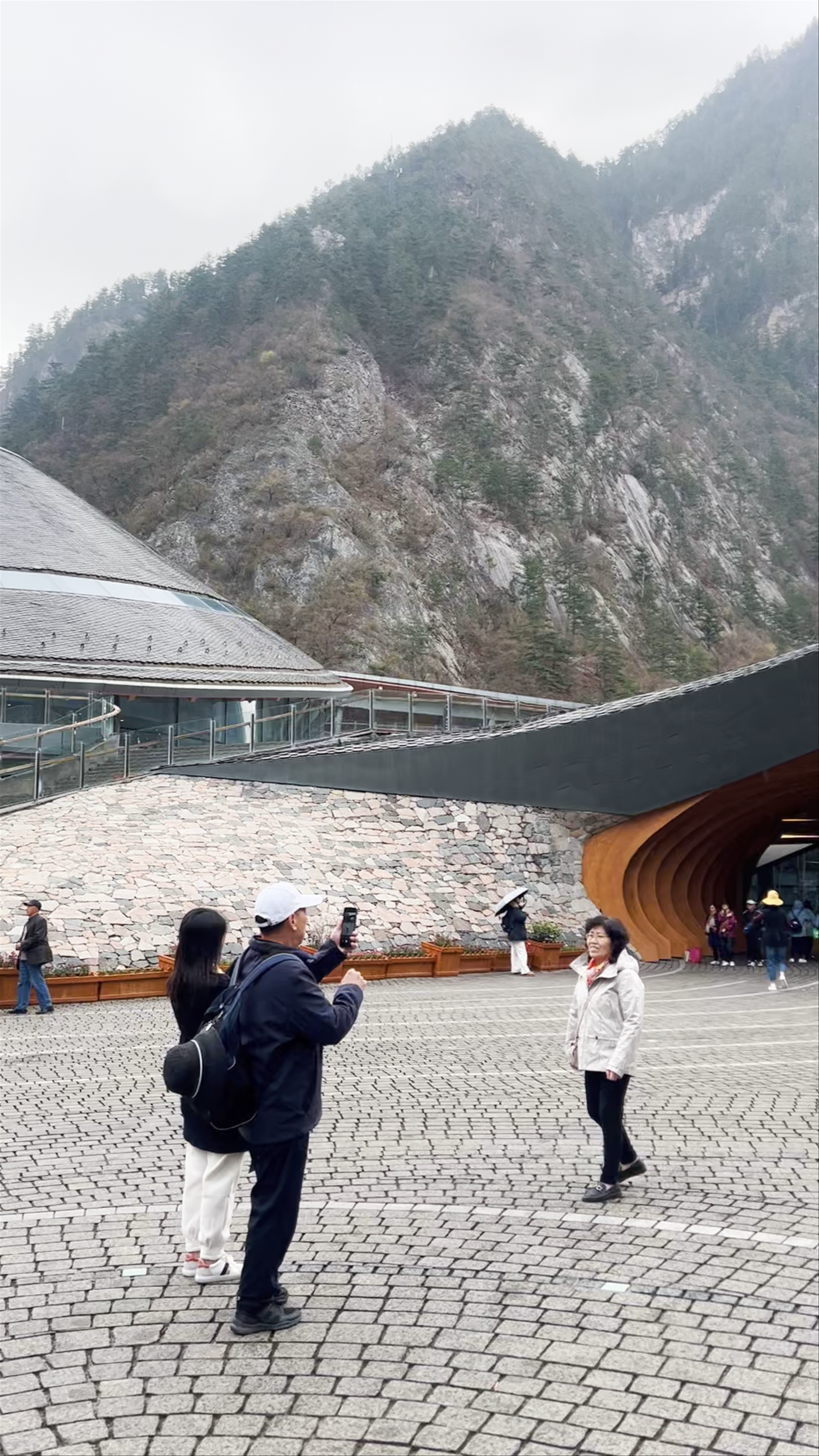 Jiuzhaigou Scenery Qu Visitor Ctr.