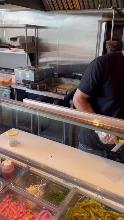 Shawarmaz - Mediterranean Near Me - Vaudreuil-Dorion, Quebec
