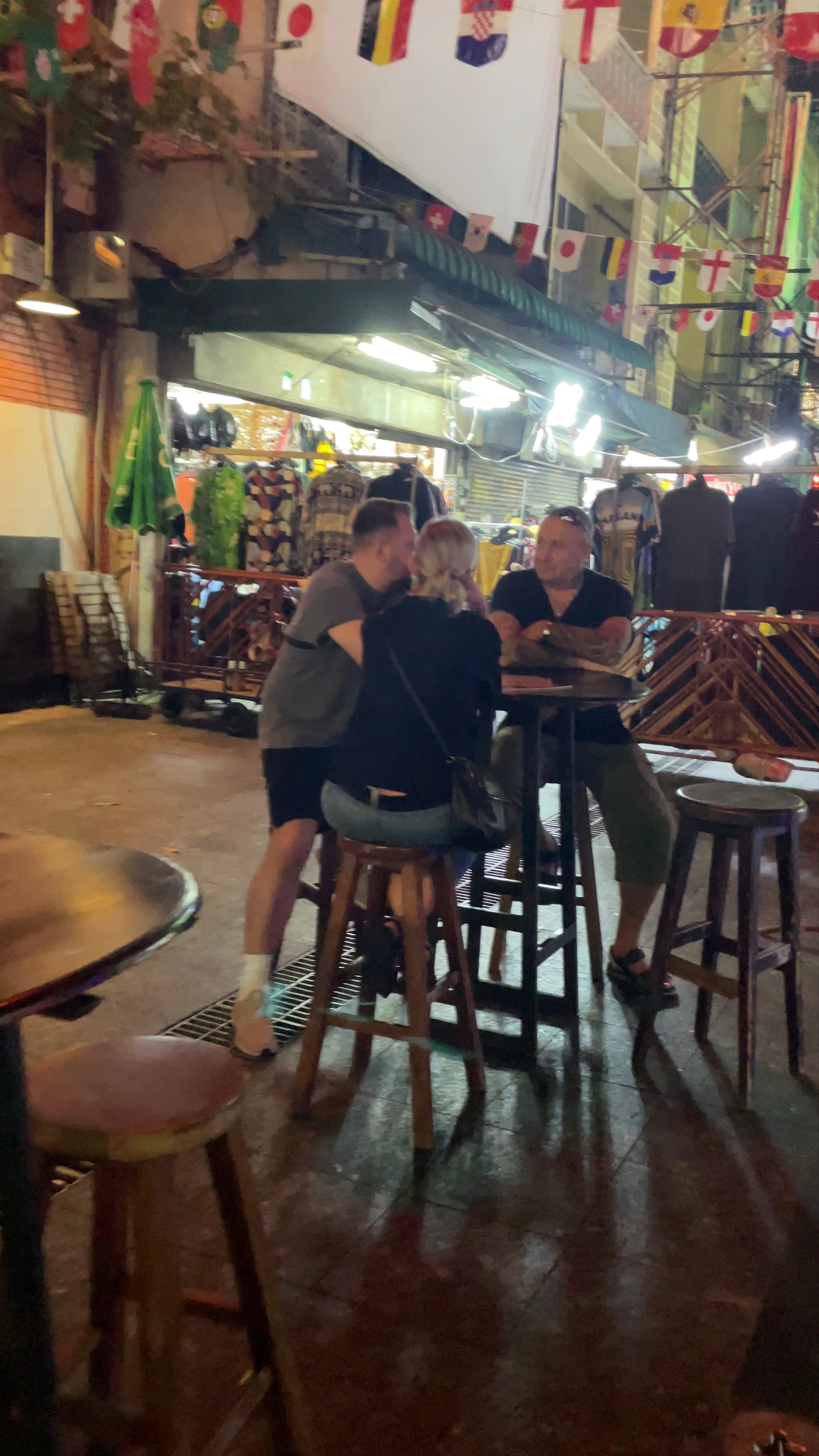 Mulligans Irish Bar | Khaosan road