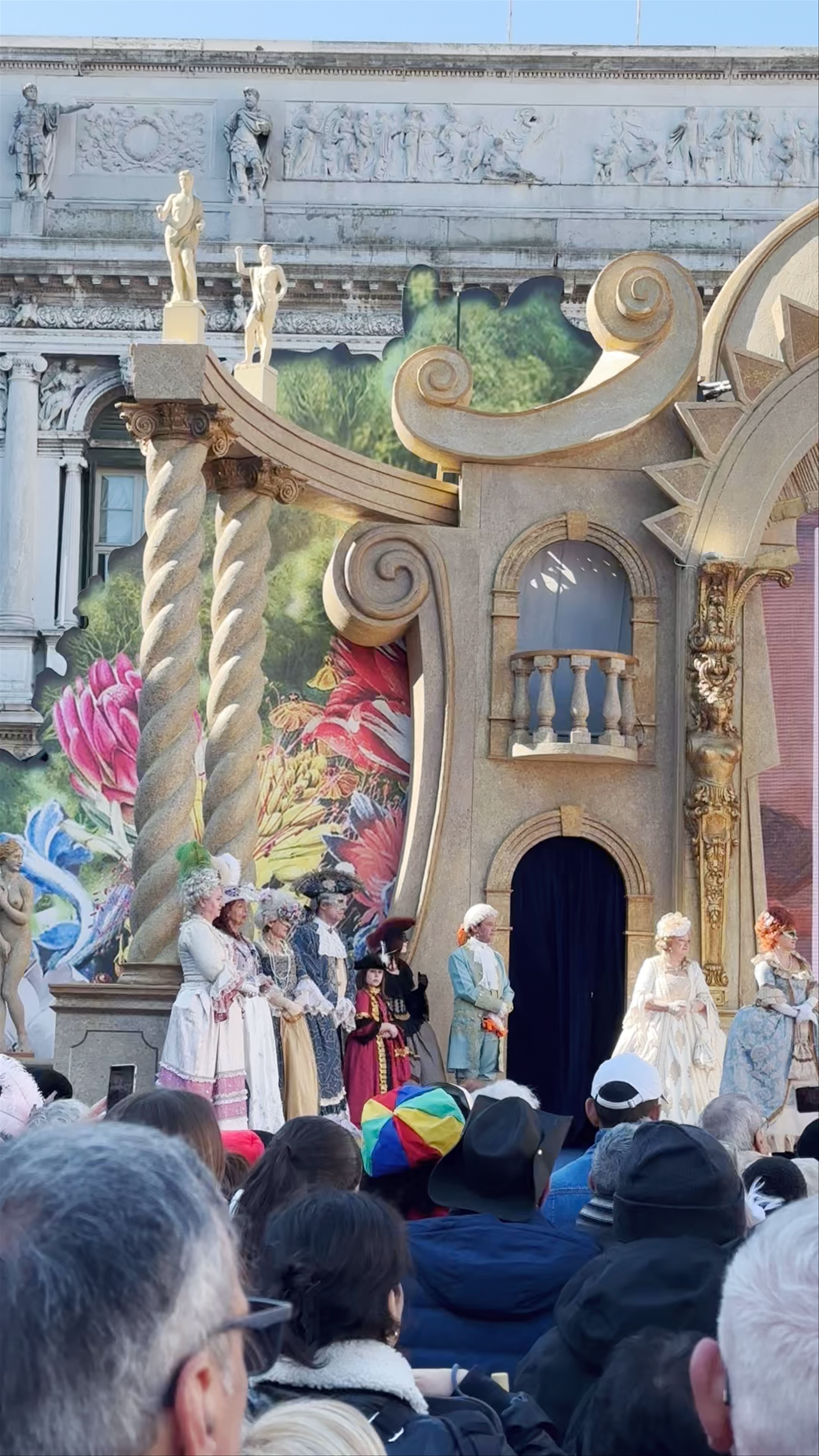 Carnevale di Venezia: Historic Elegance and Theatrical Splendor in Venice
