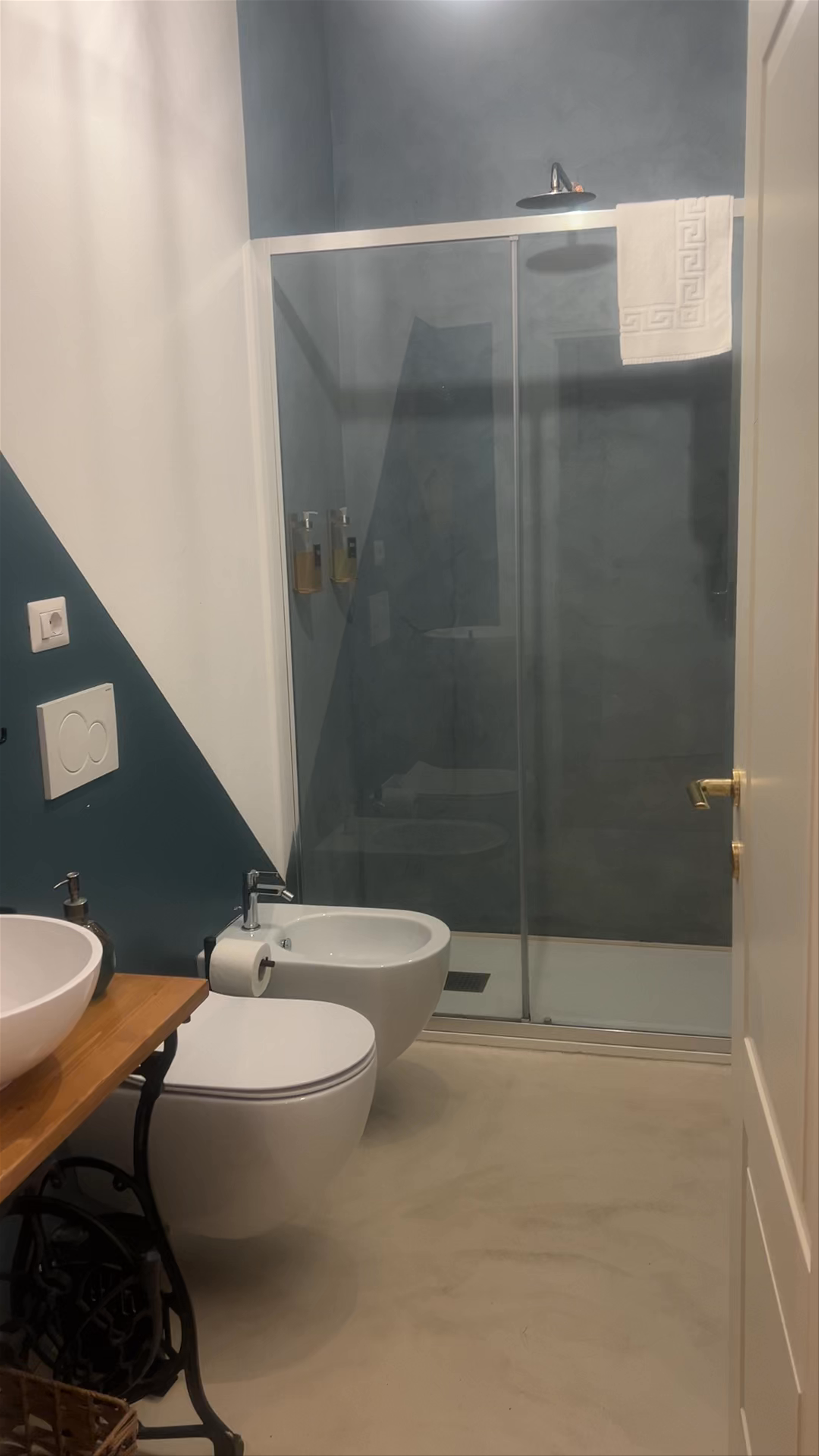 Charming Urban Stay at 9 3/4 Rooms, Bologna