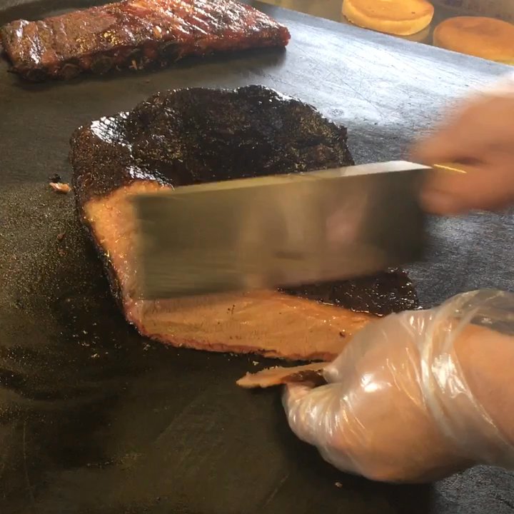 Bodacious Bar-B-Q - Slicing some brisket - Barbeque Near Me - Henderson, Texas