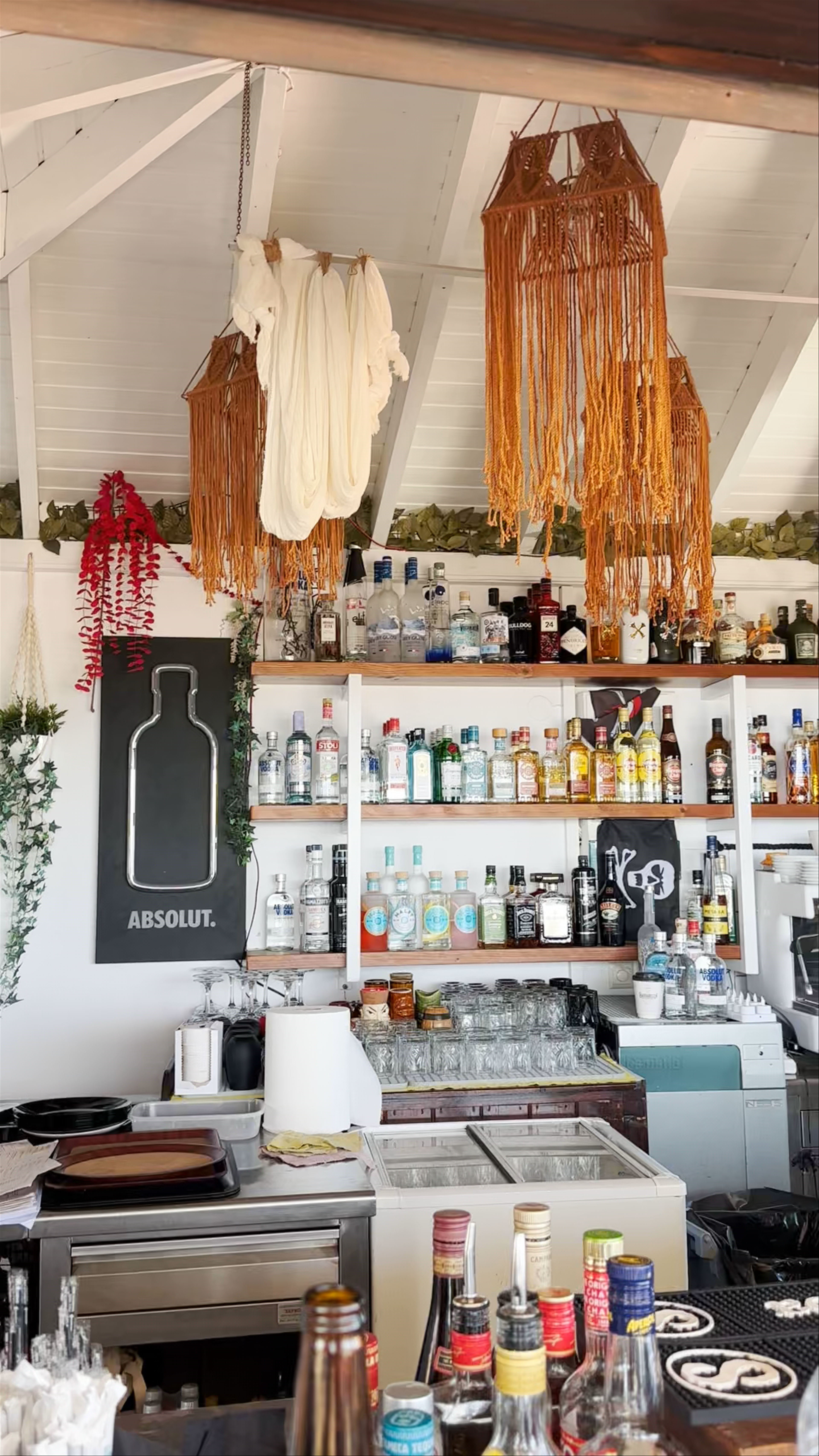 Barbarossa: A Charming Bar with Stunning Sea Views in Alonnisos, Greece