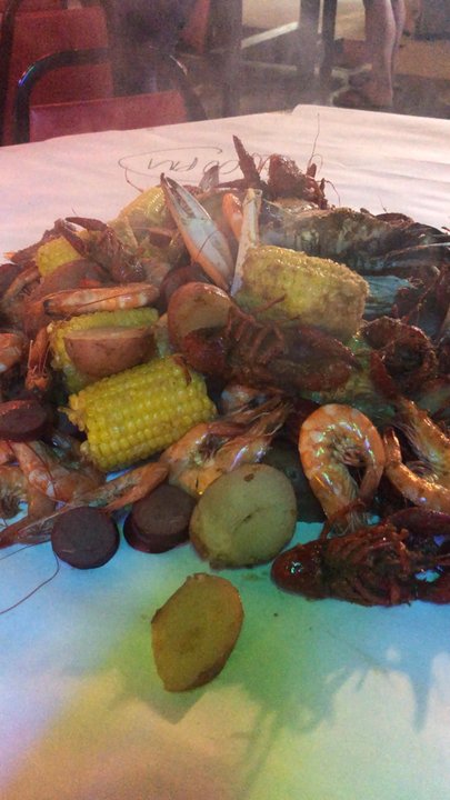 The Boiling Pot - Seafood Near Me - Rockport, Texas