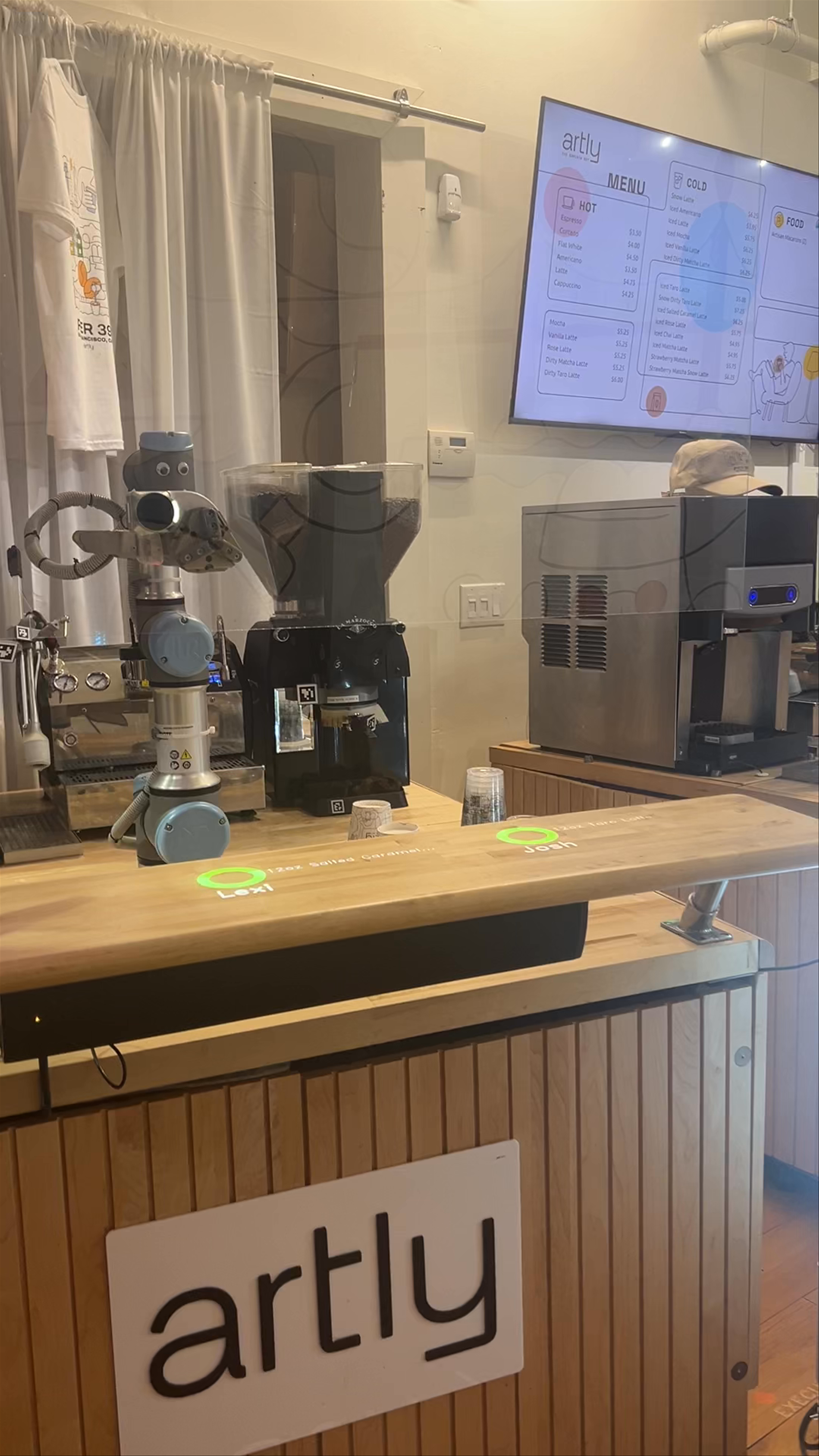 Artly Robot Coffee @ Pier 39