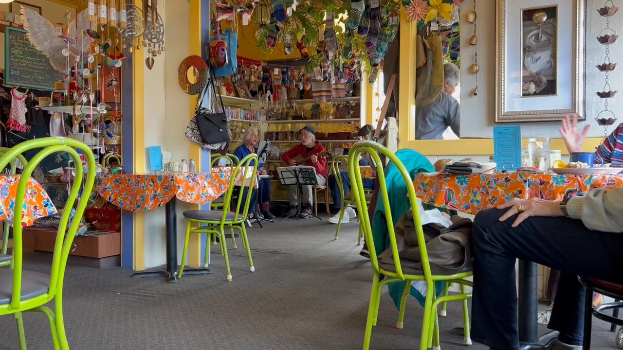 Nature's Kitchen - Great energy to walk into - Organic Stores Near Me - Yreka, California