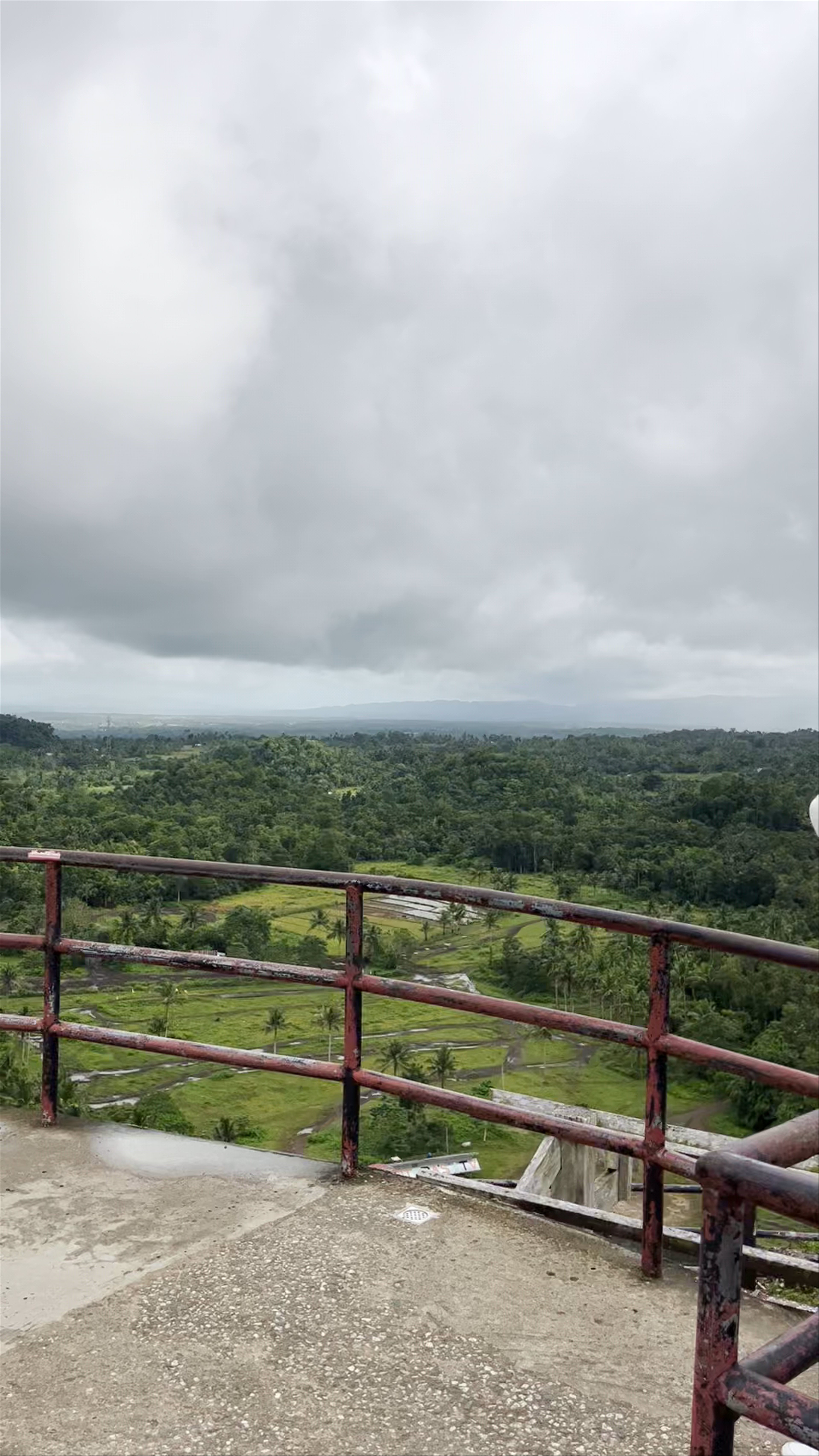 Chocolate Hills Panorama: Bohol’s Mystical Hills under Moody Skies