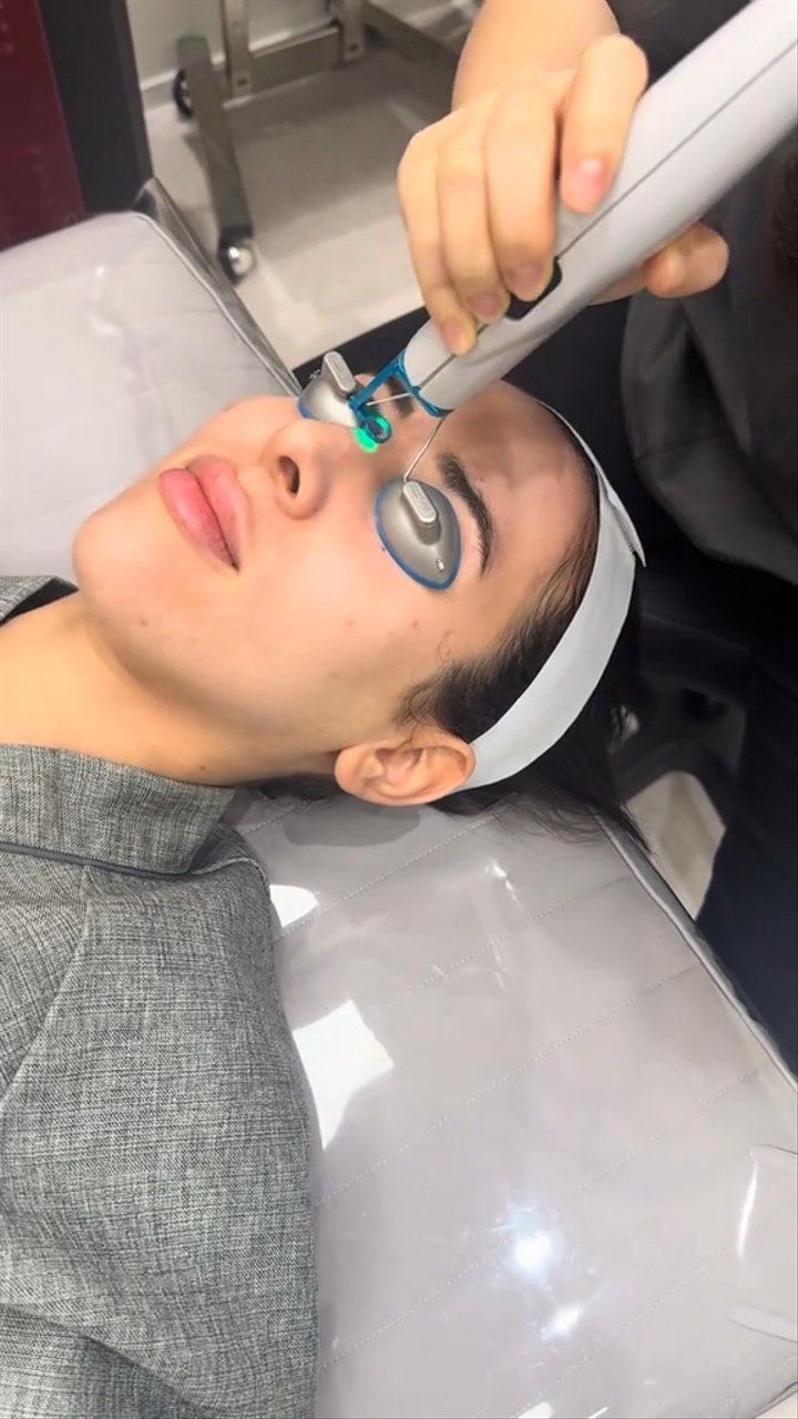 V-Beam, Titanium, Double Tight, Rejuran, Juvelook, Exosome, Acne Injections, LED (Benjamin Clinic)