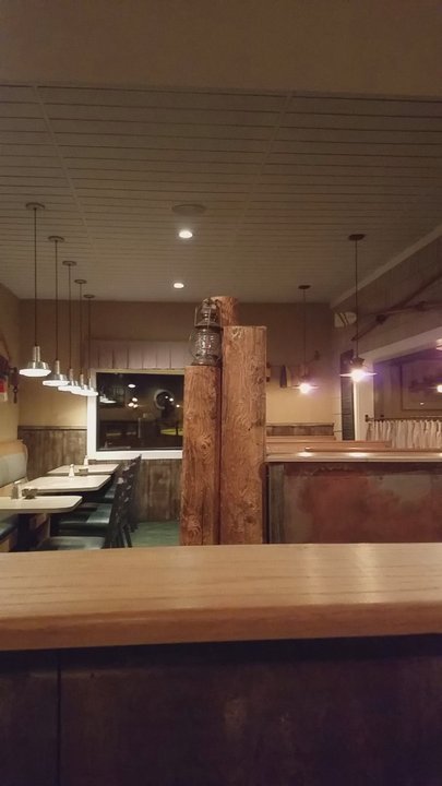 Elmo's Dockside - Seafood Near Me - Vernon, Connecticut