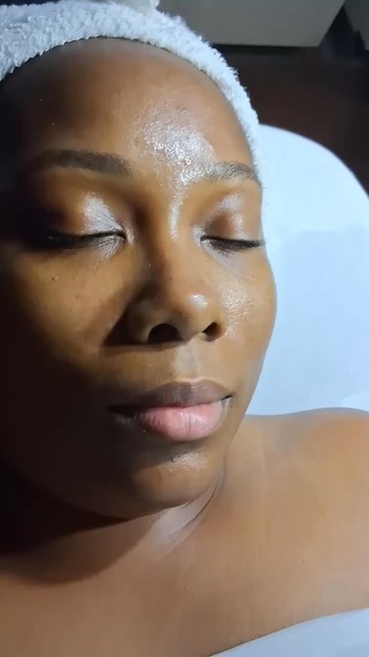 Ogle School - I received an amazing facial from  Paola the facial was refreshing she did an amazing job. I will be back for another one - Cosmetology Schools Near Me - San Antonio, Texas