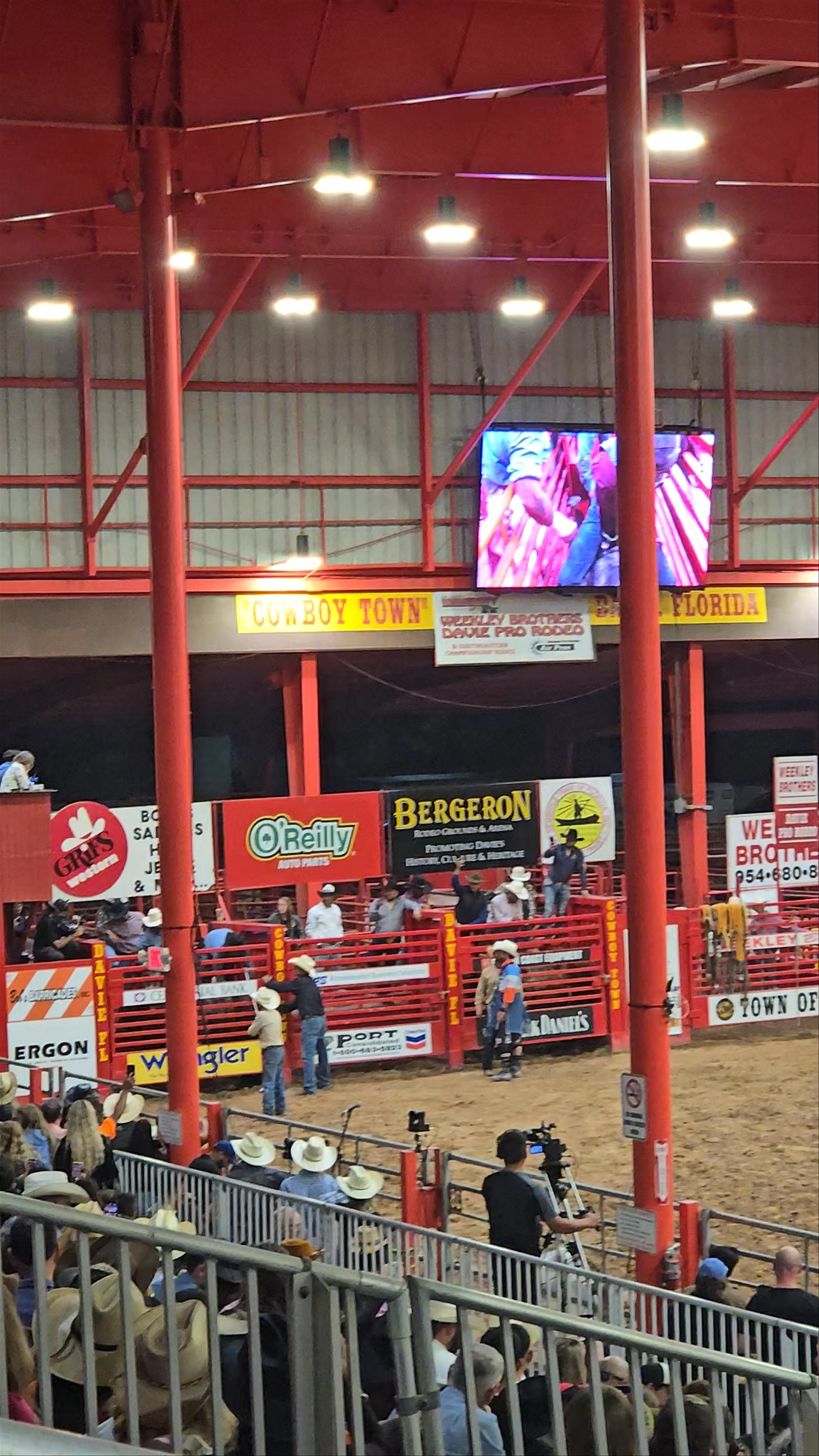 Bergeron Rodeo Grounds: Heart-Pounding Rodeo Action in Davie, Florida