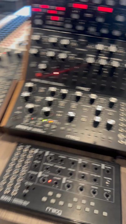 Perfect Circuit - Musical Instruments & Teachers Near Me - Burbank, California