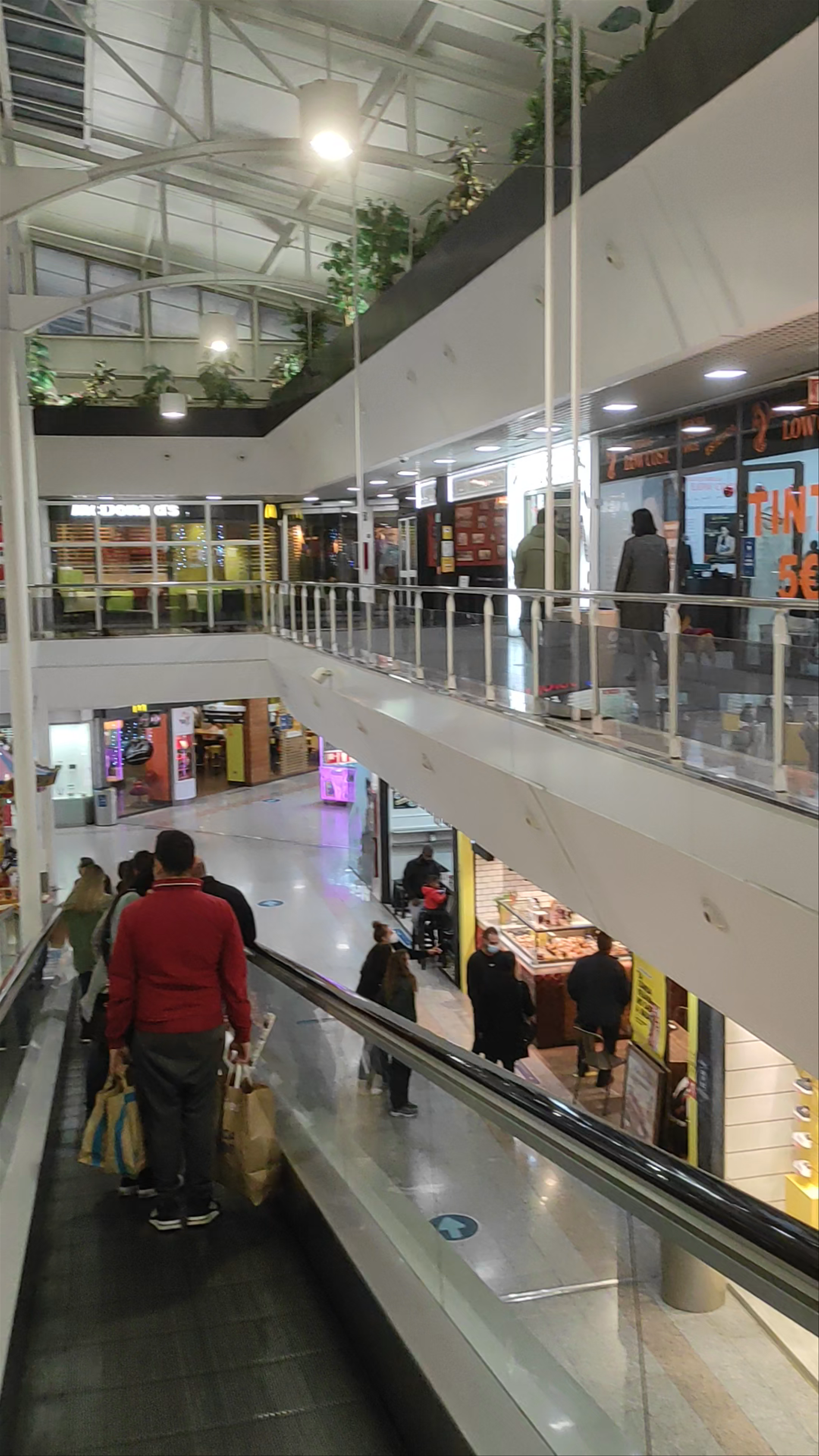 Shopping and Exploring at Centro Comercial El Arcángel, Córdoba