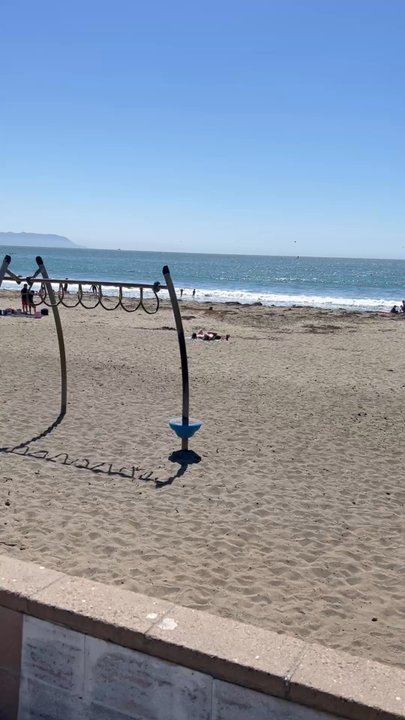 Schooners - Beach, music and good food - Seafood Near Me - Cayucos, California