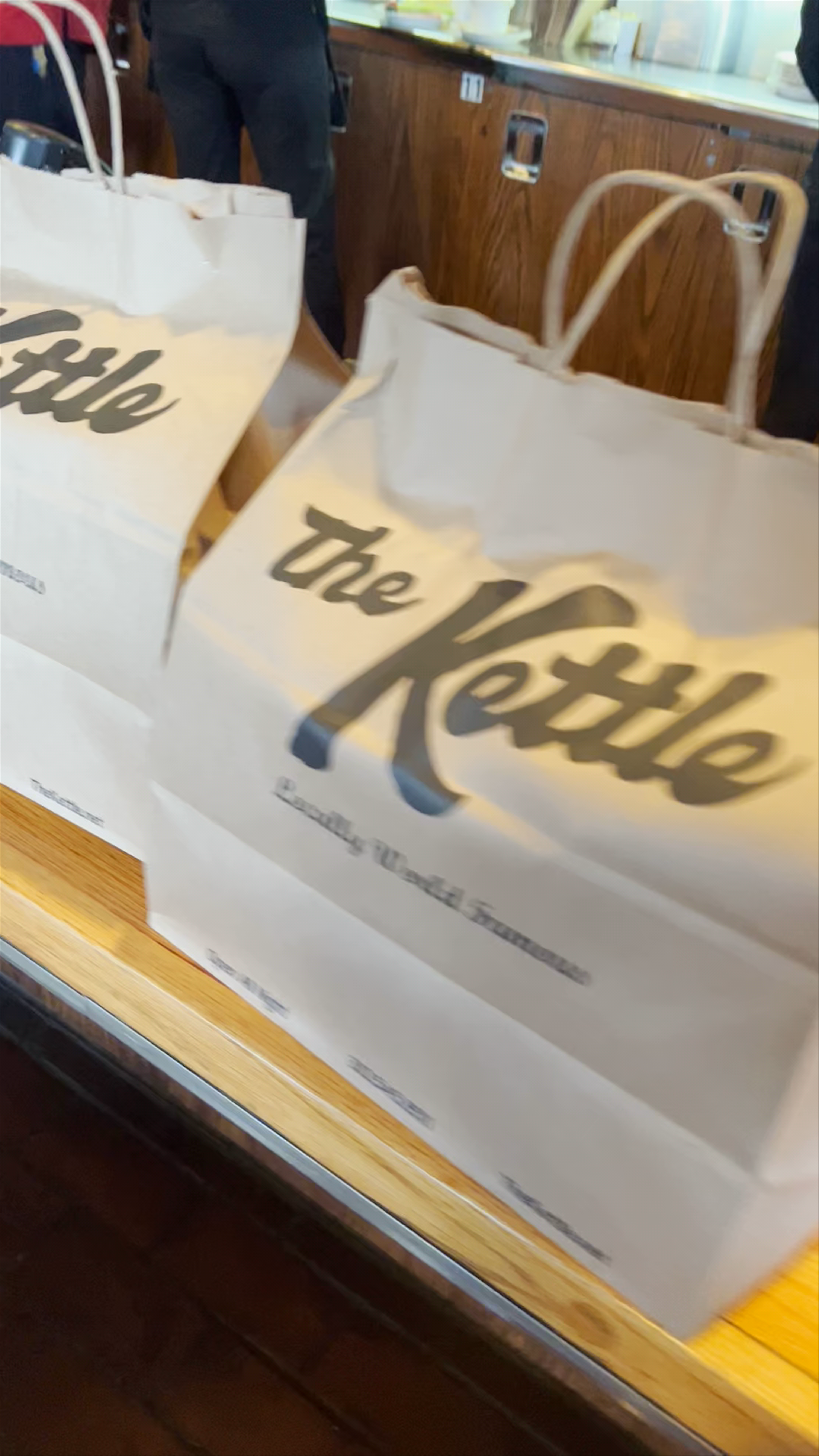 The Kettle: Warm Dining and Laid-Back Vibes in Manhattan Beach