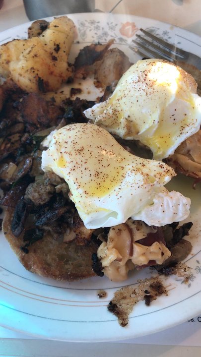 Whistle Stop Cafe - Smokey Benny - Breakfast & Brunch Near Me - Deep River, Connecticut