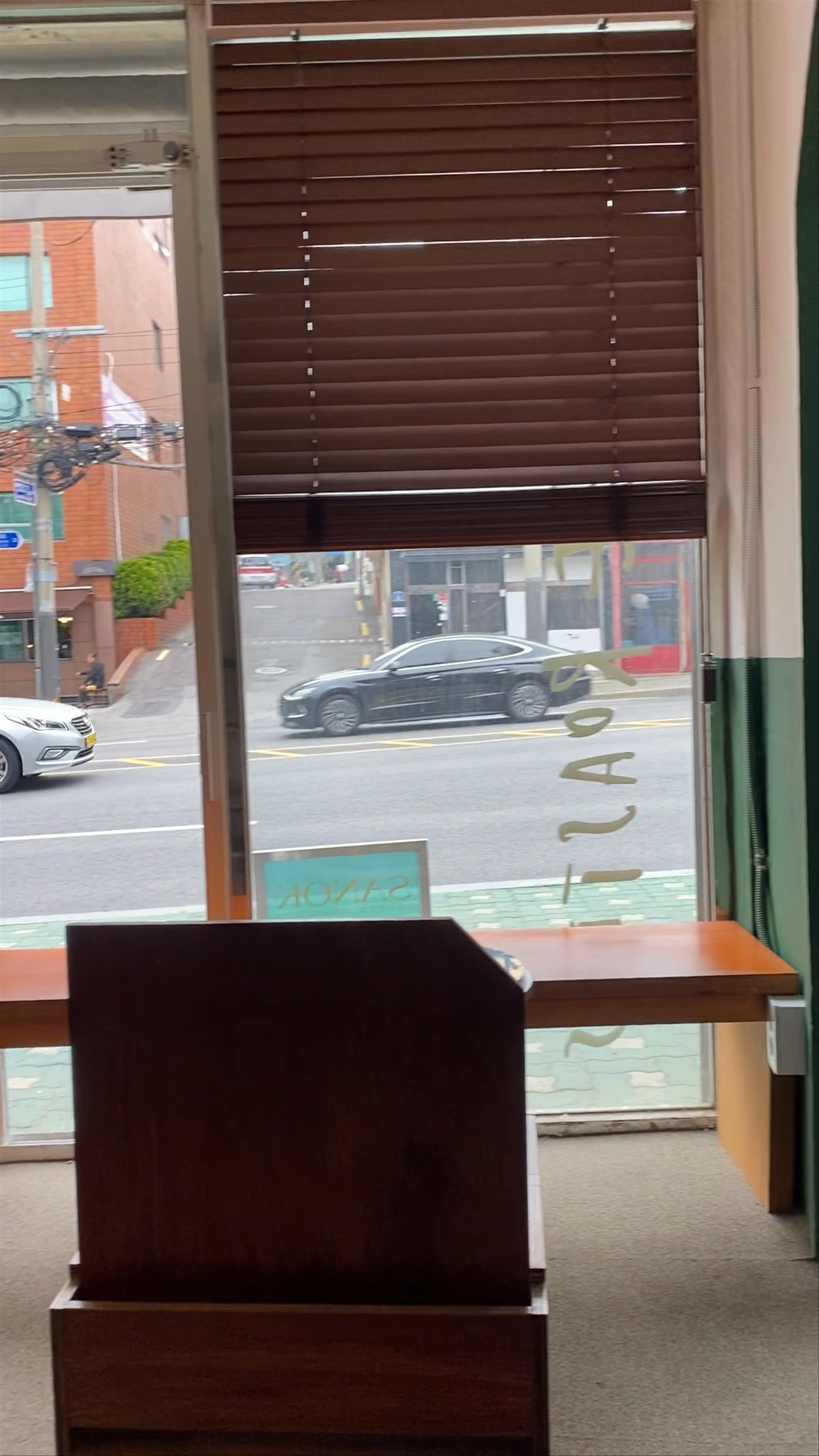 498-4 Changcheon-dong