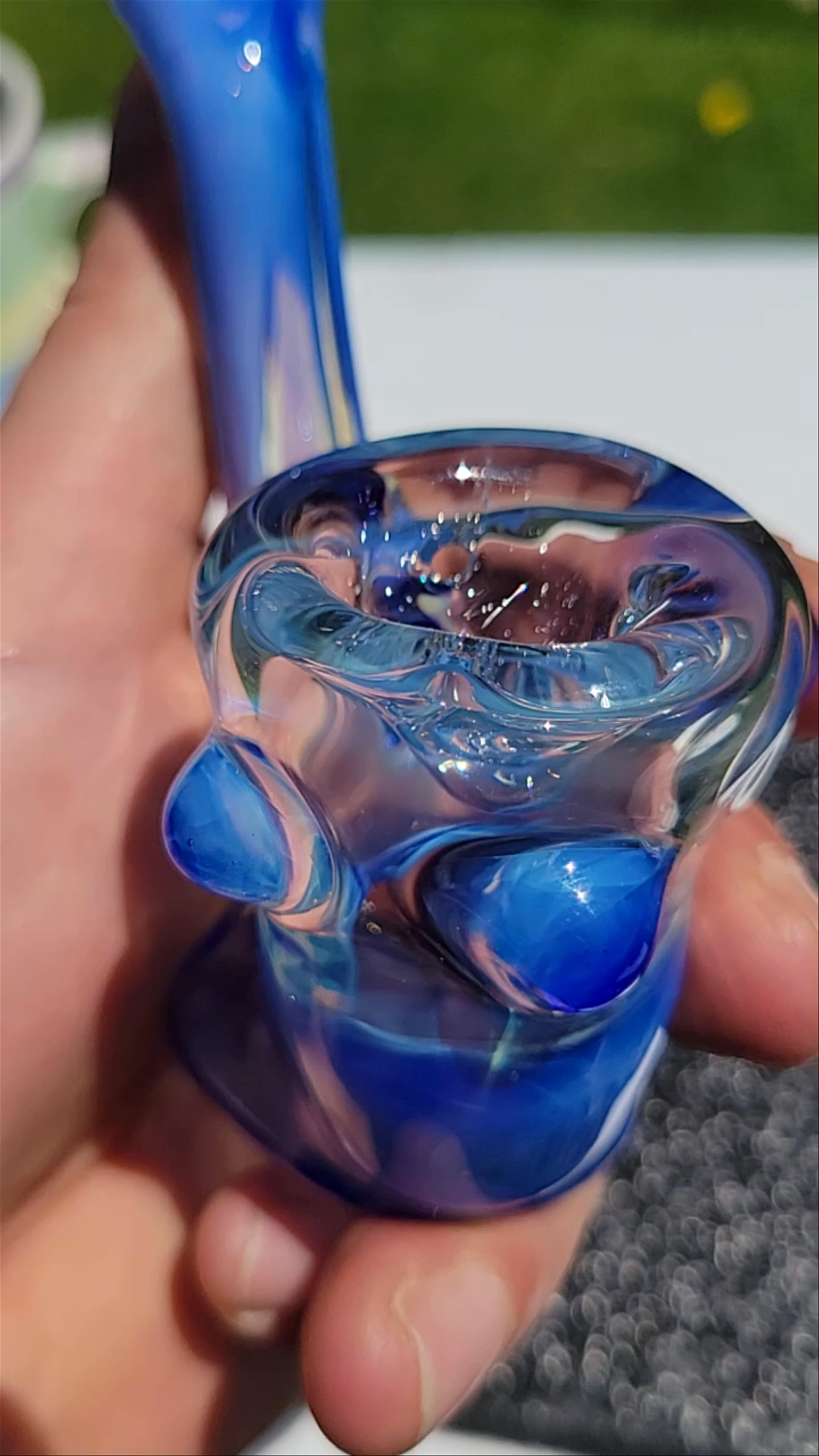 Preview pic of Standing bubble hash Sherlock #4 ghost over light colbalt