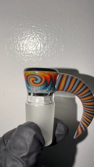Preview pic of Bhombbhomb glass wigwag 🛝