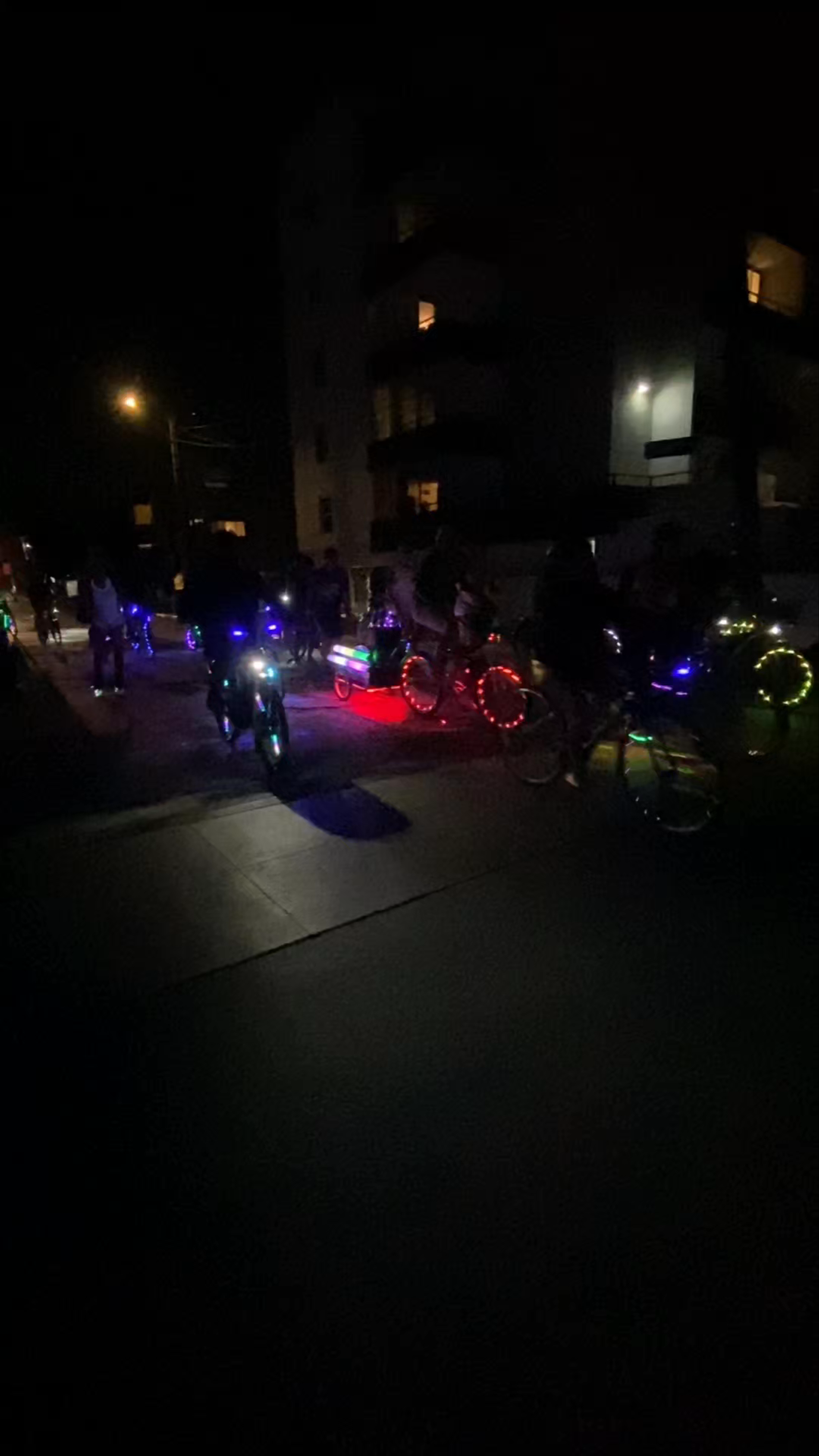 Start of Venice Beach bike/skate/walking trail