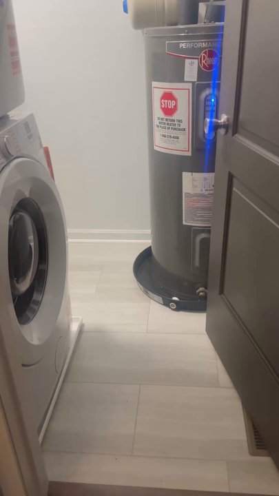 ELeet Flooring - Laundry Room - Flooring Near Me