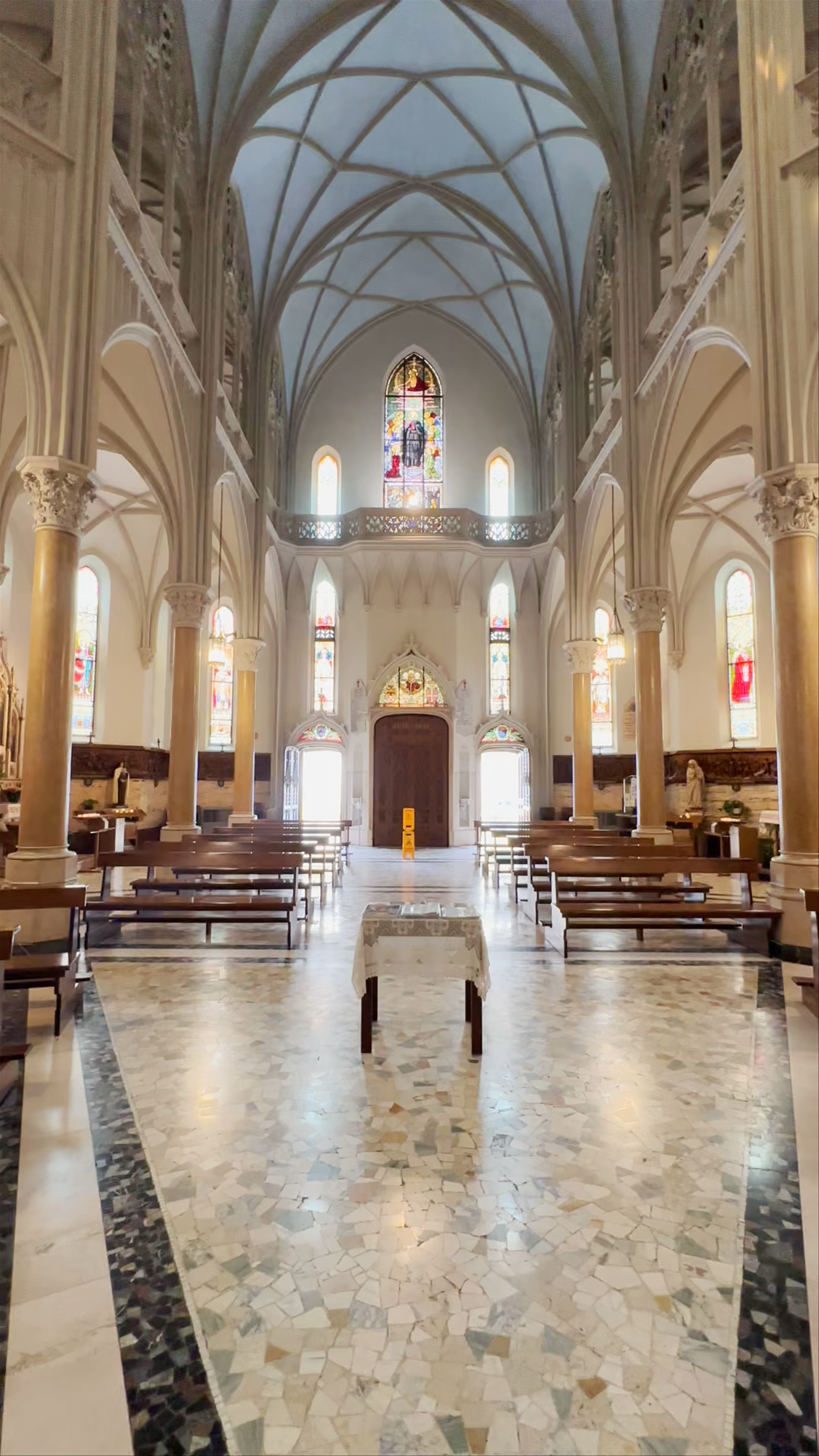 Santuario di San Camillo de Lellis: A Serene Gothic Sanctuary in Milan
