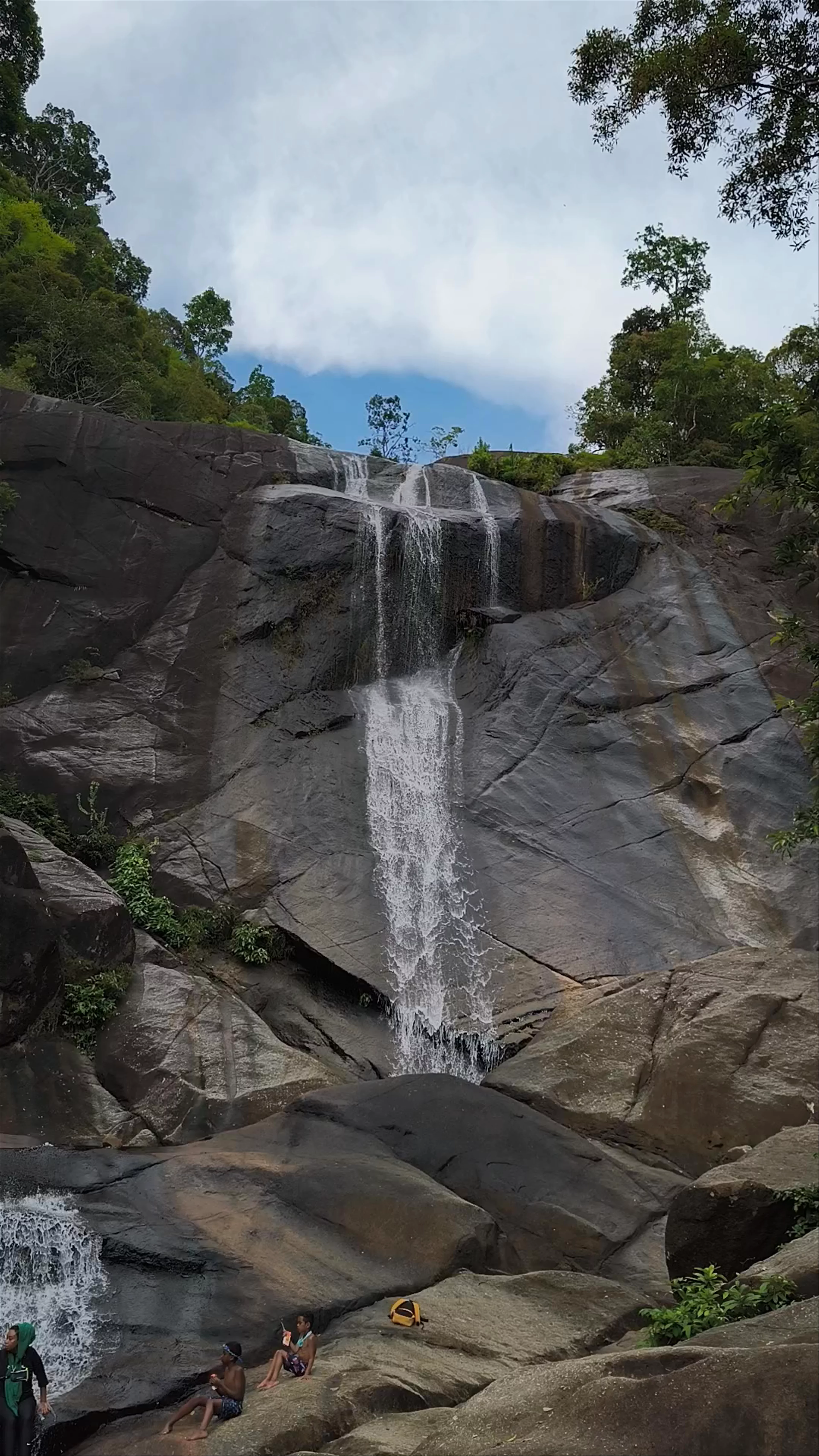 Seven Wells Waterfall, Jalan Telaga Tujuh