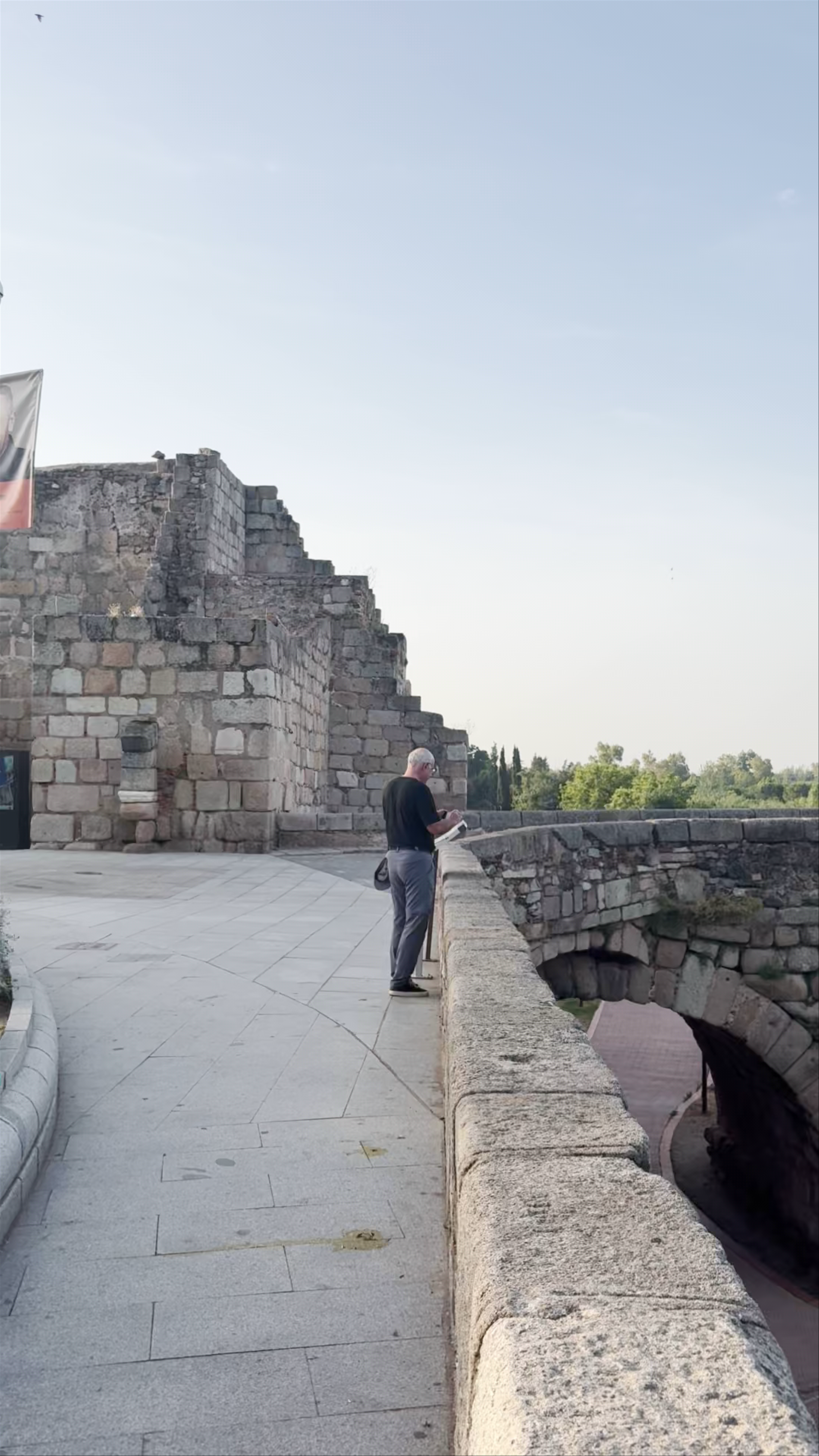 Puente Romano de Mérida: Walk Through Ancient History