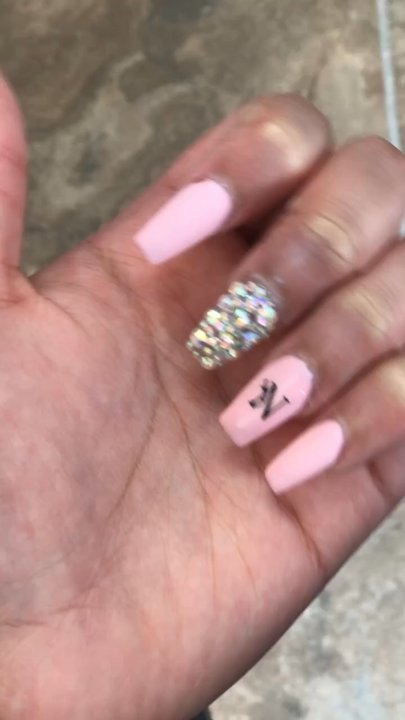 Nail Tech - Nail Salons Near Me - Louisville, Kentucky