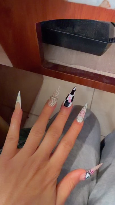 Classy Nails and Spa Wheaton - Nail Salons Near Me - Wheaton, Illinois