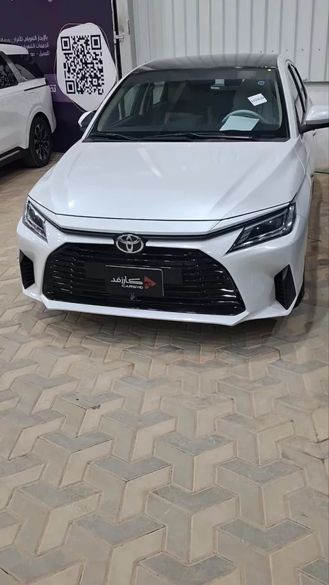 Toyota Yaris y 2024