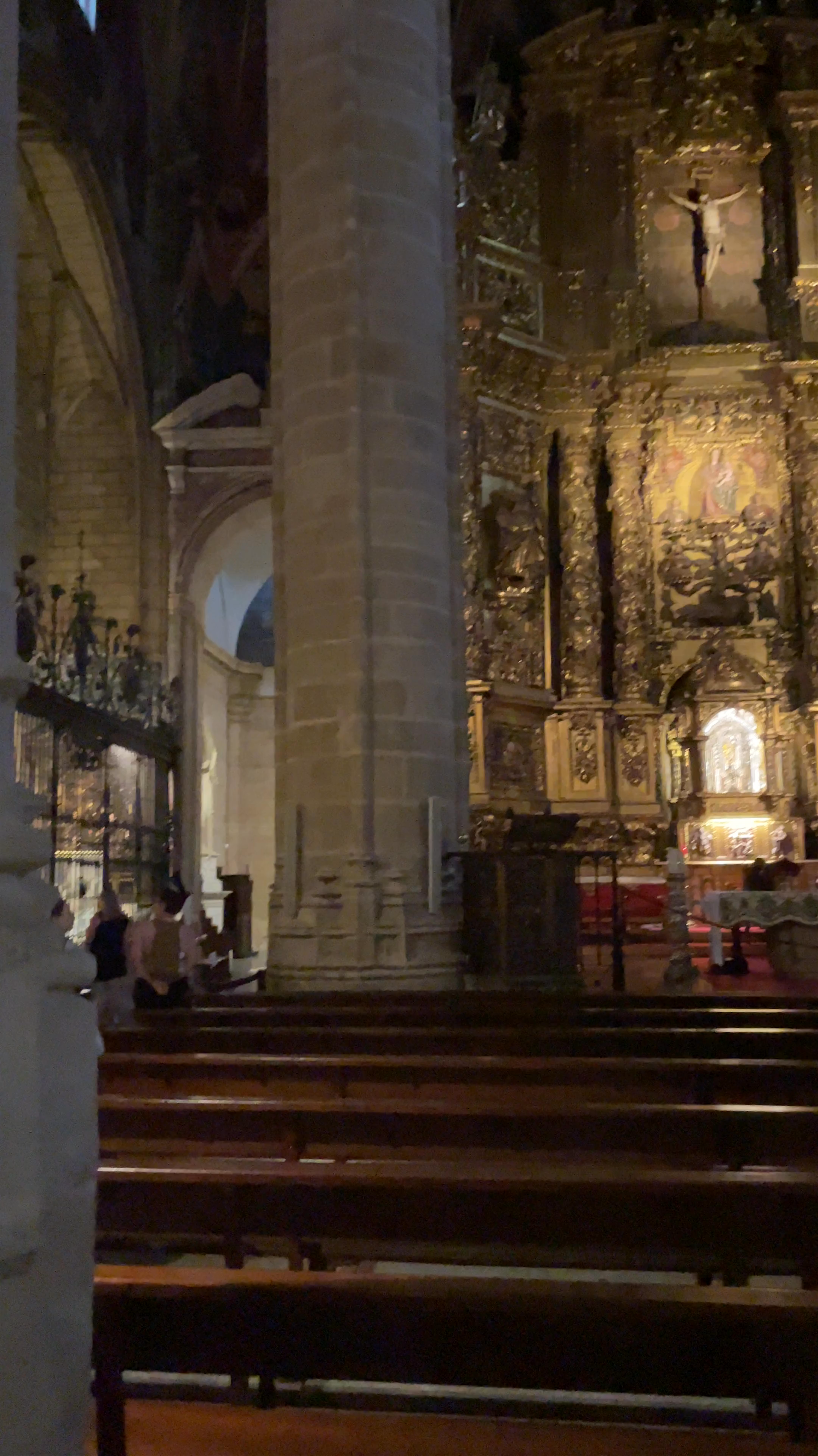 Concatedral de Santa María de la Redonda: A Reverent Journey Through Logroño's Sacred Grandeur
