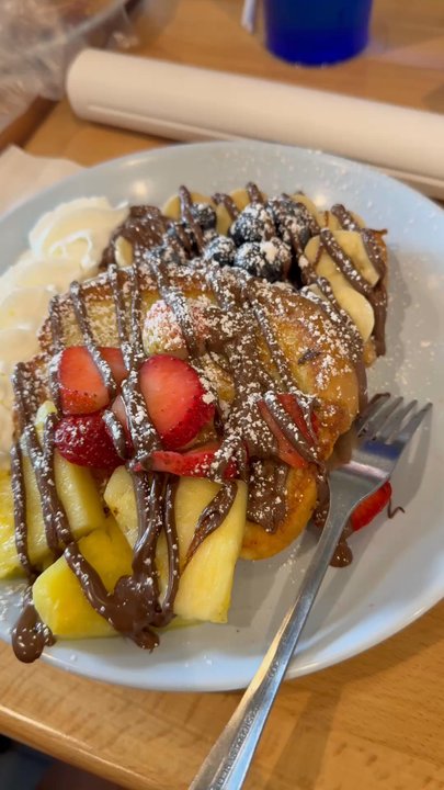 @ The Diner - I couldn't choose so I got both and ate a little bit of both and they both were absolutely amazing. - Coffee & Tea Near Me - Orlando, Florida