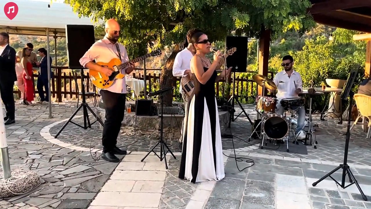 Under the Stars - Jazz & Soul Band Live Showreel 2025 - video 2